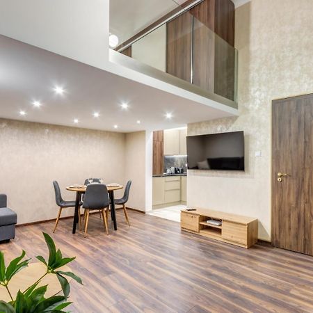 Mega Deal - Elegance - No Deposit Needed Budapest Luaran gambar