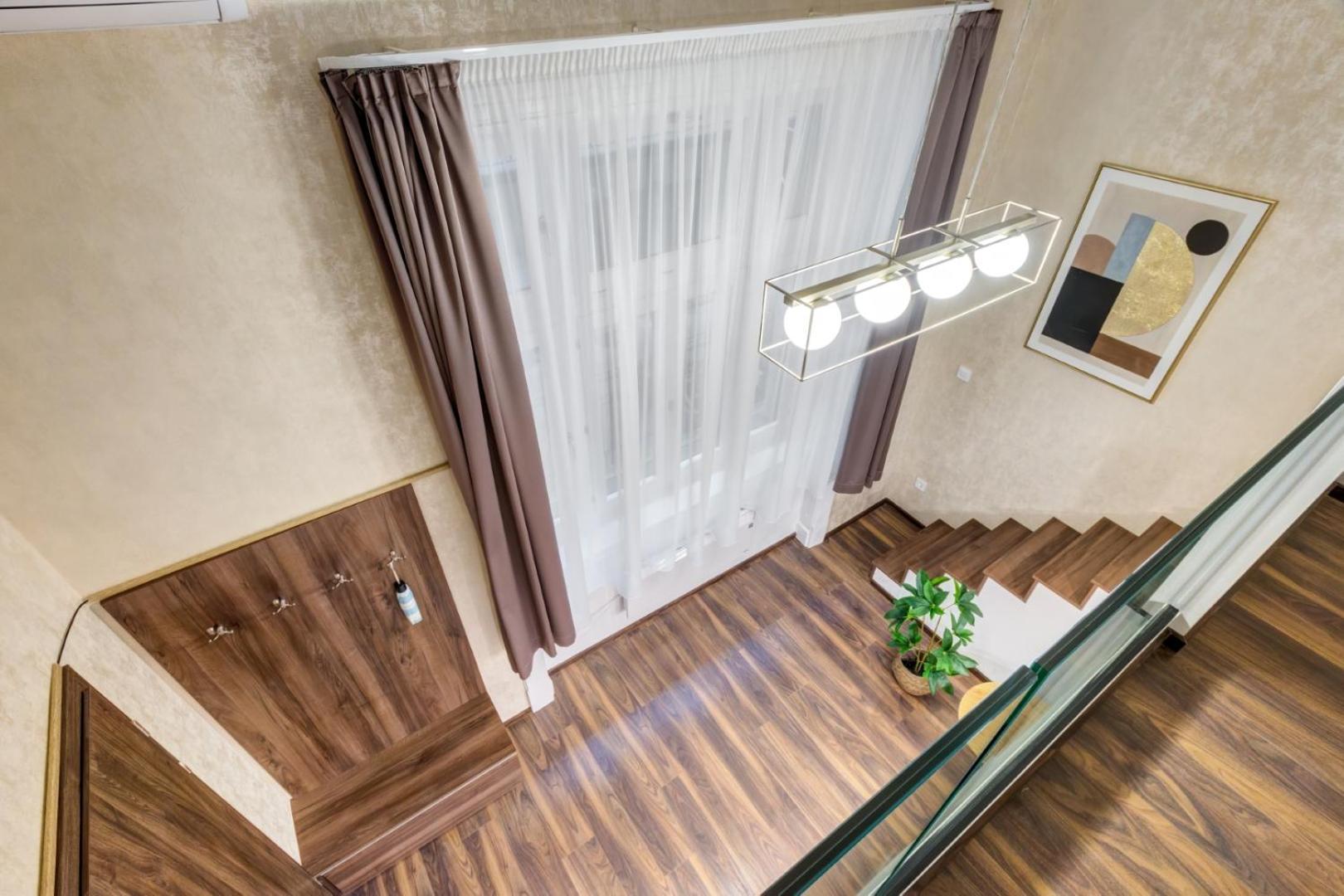 Mega Deal - Elegance - No Deposit Needed Budapest Luaran gambar